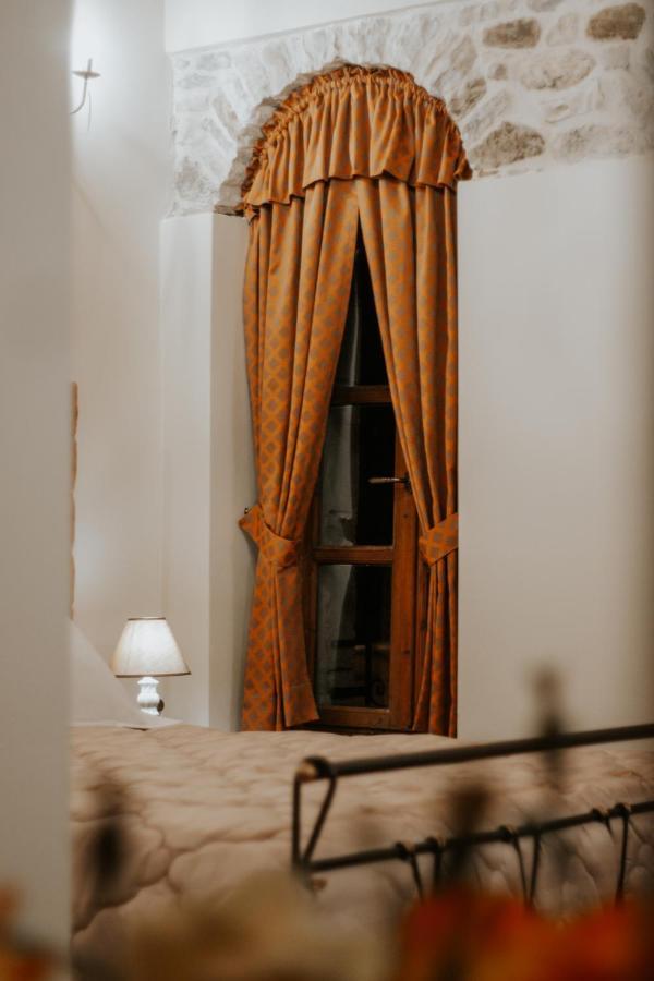 Hotel Ss Kekezi Гирокастра Экстерьер фото