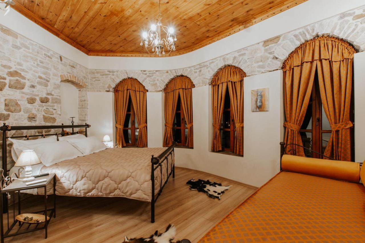 Hotel Ss Kekezi Гирокастра Экстерьер фото